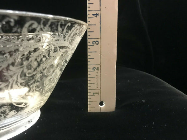 SSG10 Antique Victorian Glass Shade, 4" Fitter