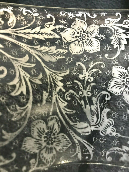 SSG7 Antique Victorian Glass Shade, 4" Fitter